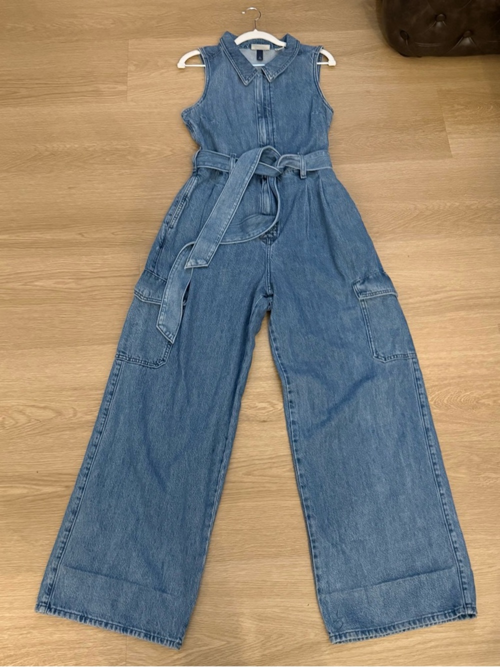 Target Universal Thread Women’s Denim Cargo Jumpsuit Size 8 Medium - Picture 5 of 9